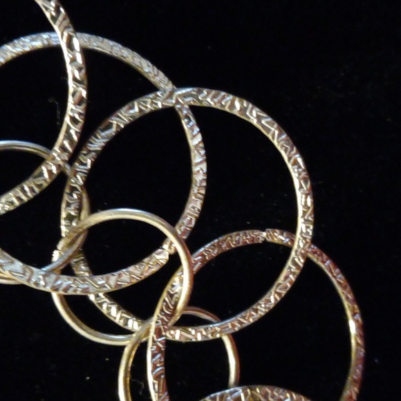 Layered circle link chain 16+2" long - Picture 3 of 4